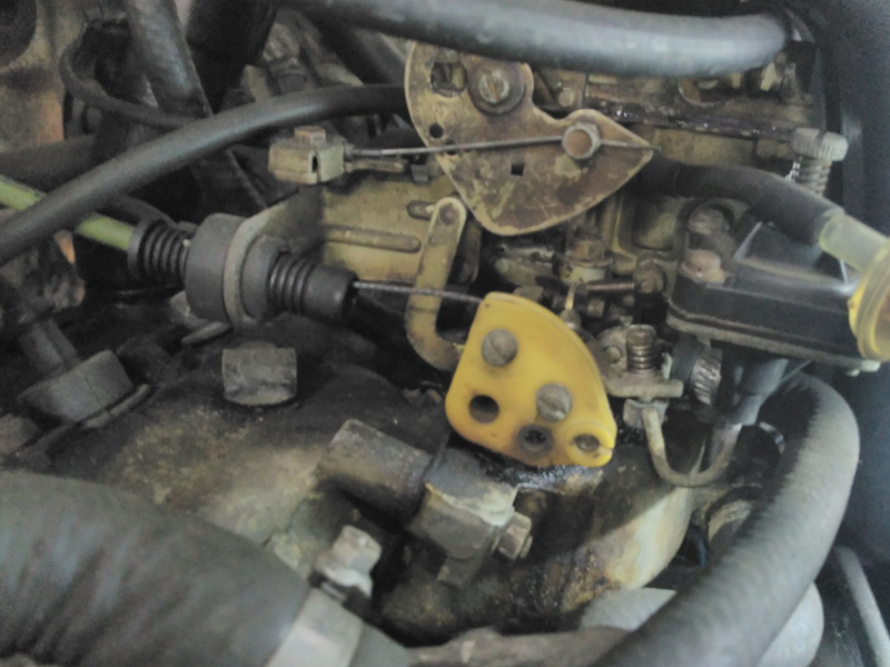 Carb from the side. Still magic to me. This will change.